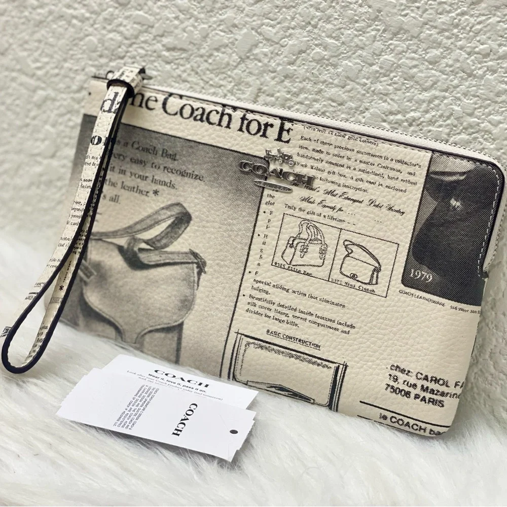 NWT Coach Large Corner Zip Wristlet With Newspaper Print CDE80 in Chalk Multi - Picture 4 of 8